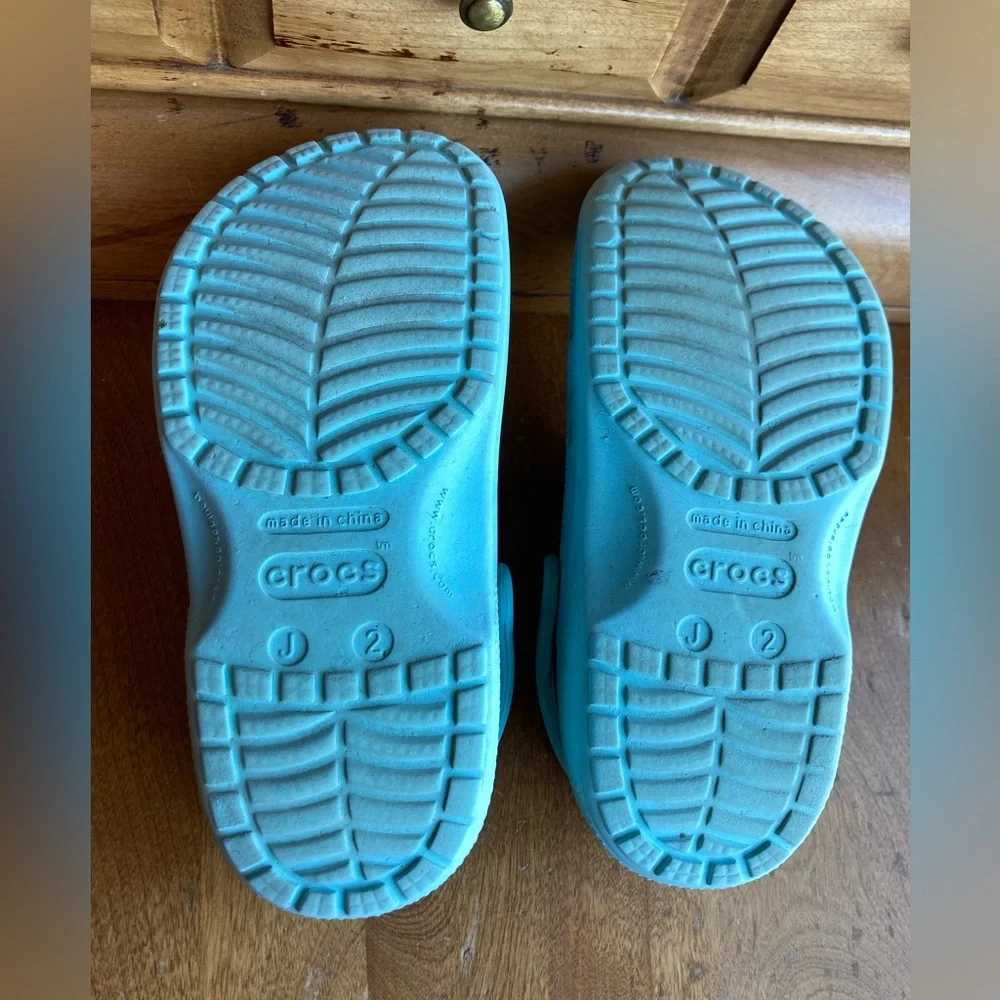 🩵💙 preloved CROCS Kids Aqua Water Shoes